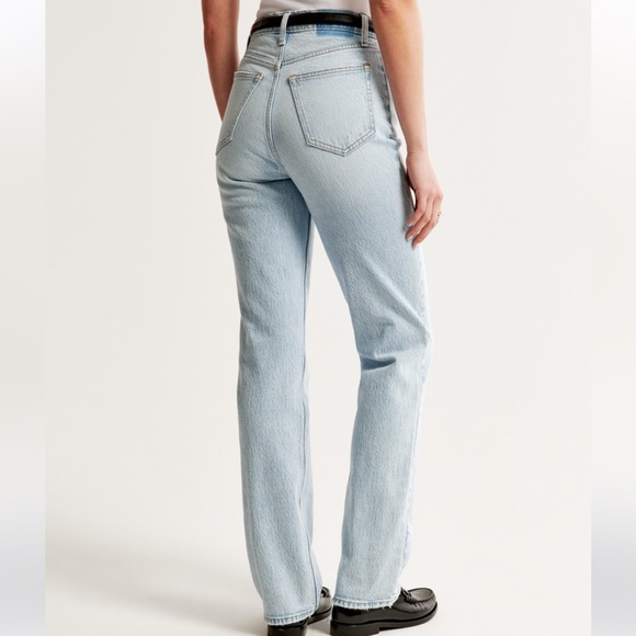 A&F Ultra High Rise 90s Straight Jean - Picture 3 of 7